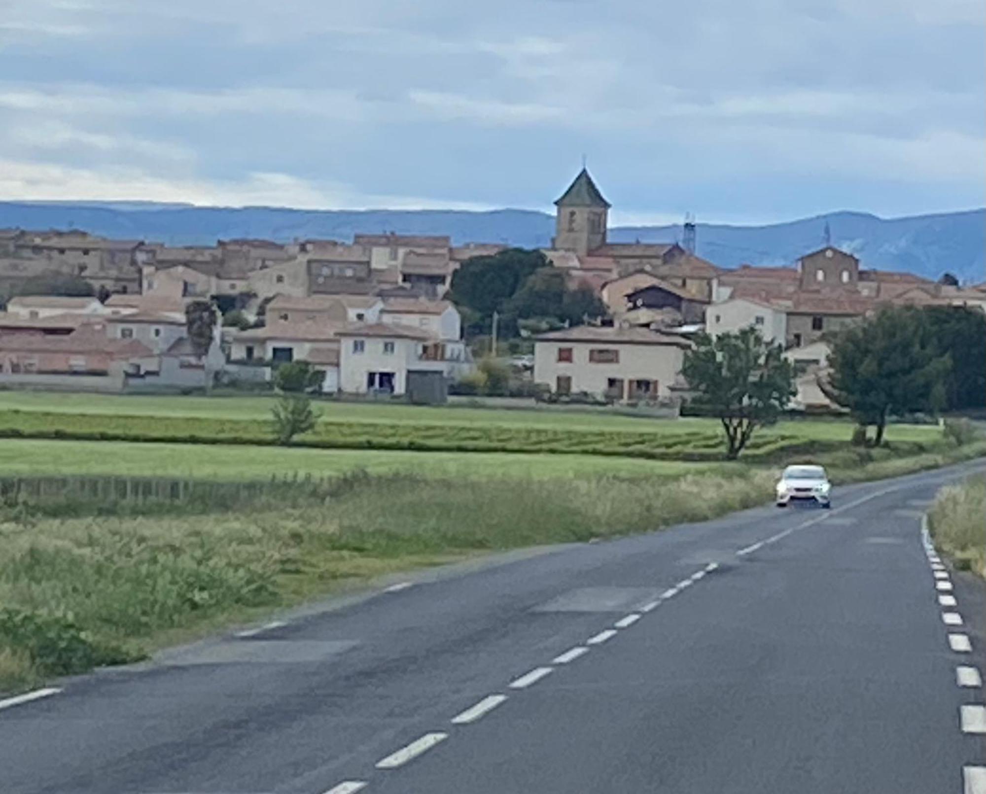 Maison De Village Atypique Saint-Genies-de-Fontedit Luaran gambar